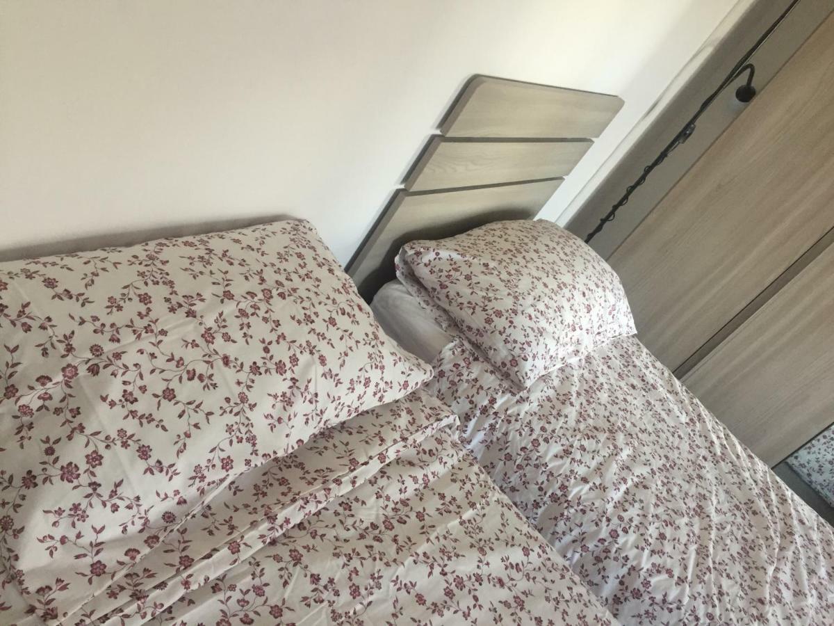 مبيت وإفطار روما Female Dormitory For Only Female المظهر الخارجي الصورة
